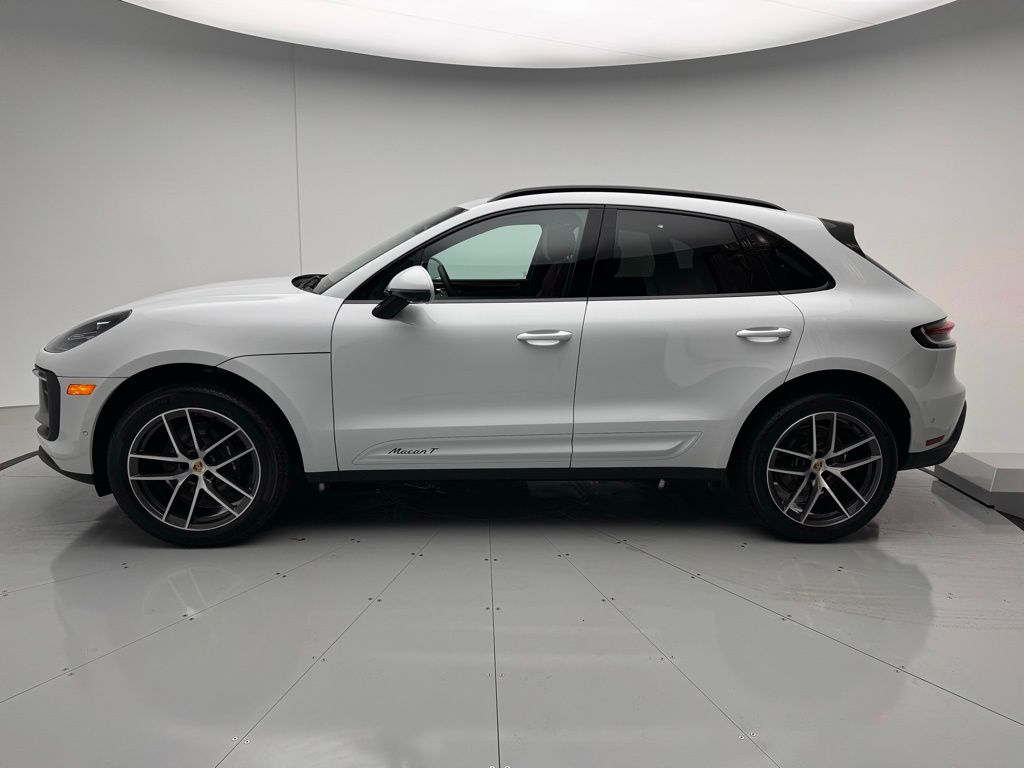 Used 2024 Porsche Macan T with VIN WP1AA2A50RLB19667 for sale in Wilmington, NC