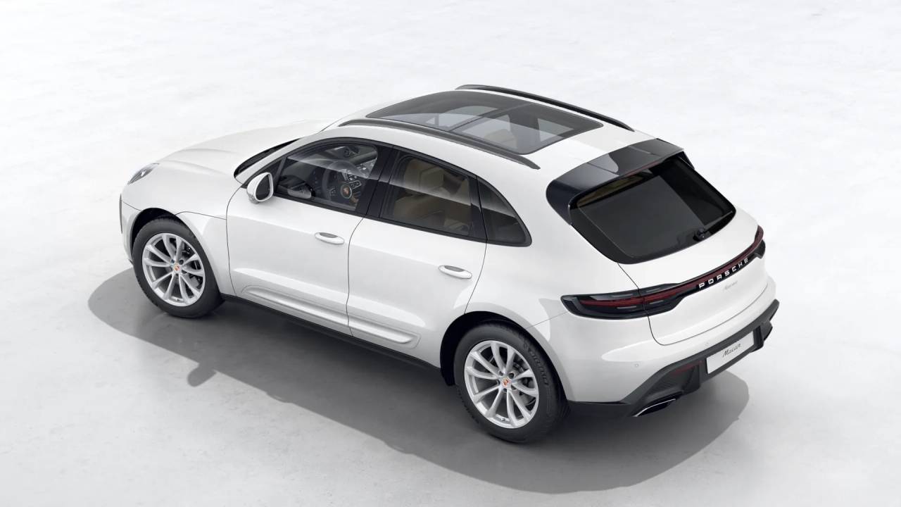 2026 Porsche Macan T photo 4