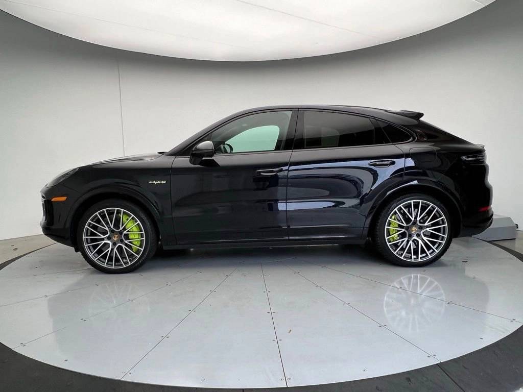 2022 Porsche Cayenne E-Hybrid Coupe Turbo S photo 2