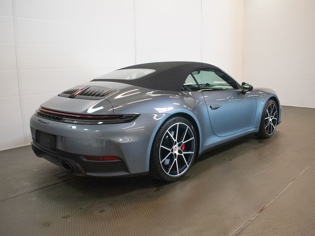 2026 Porsche 911 S - Photo 13