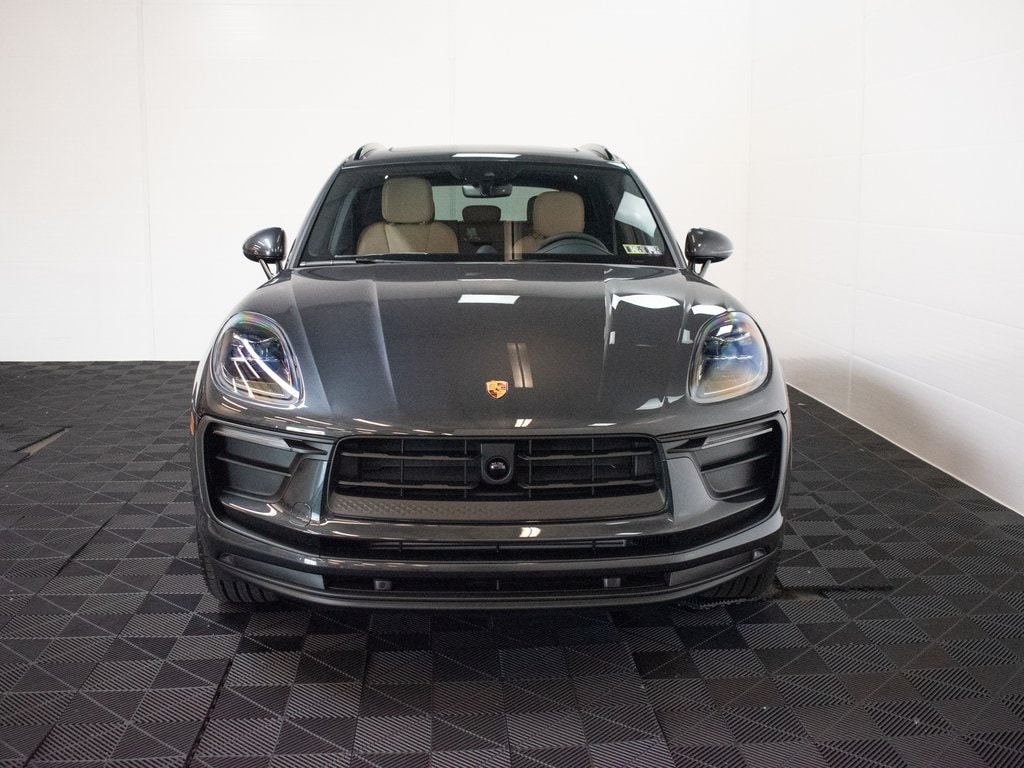 2025 Porsche Macan - Photo 7