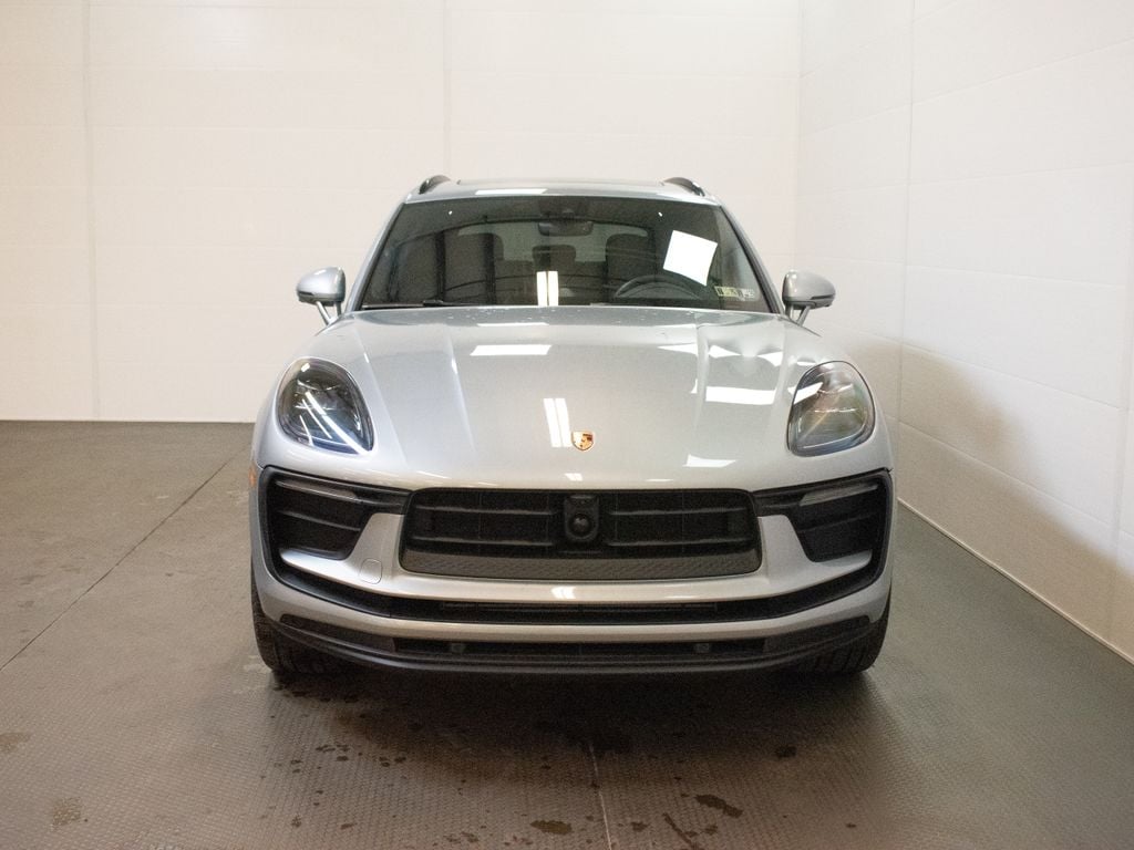 2026 Porsche Macan - Photo 7