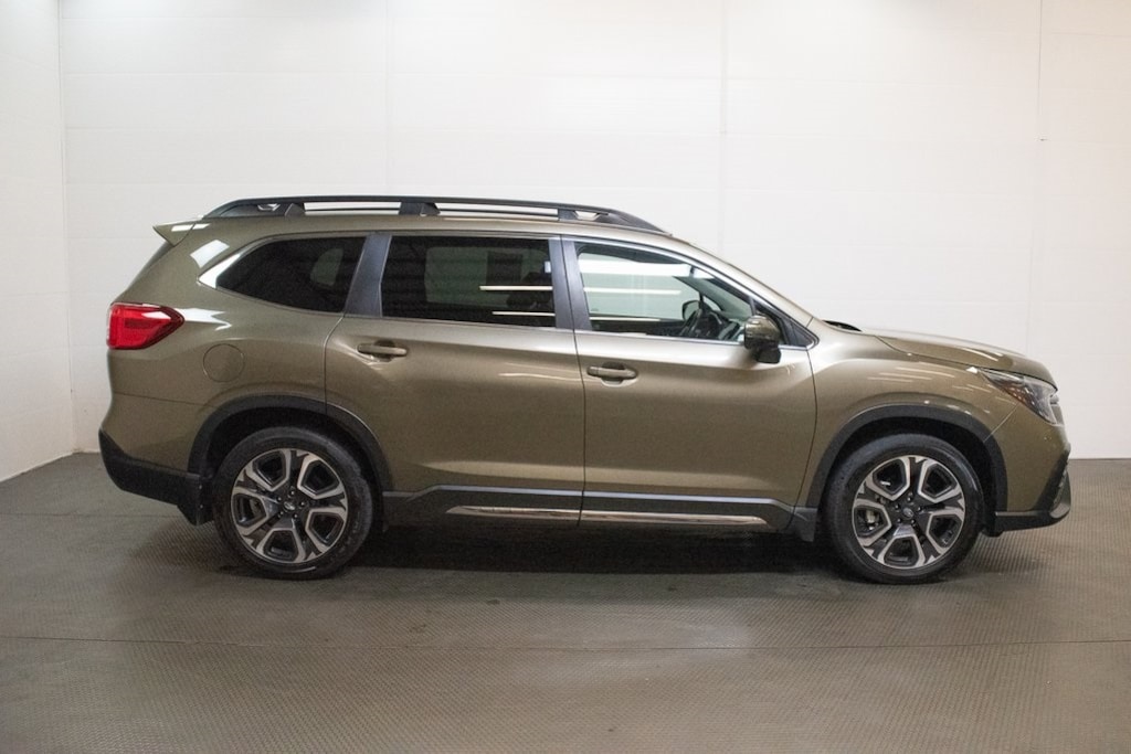 Used 2023 Subaru Ascent Limited 8-Passenger SUV