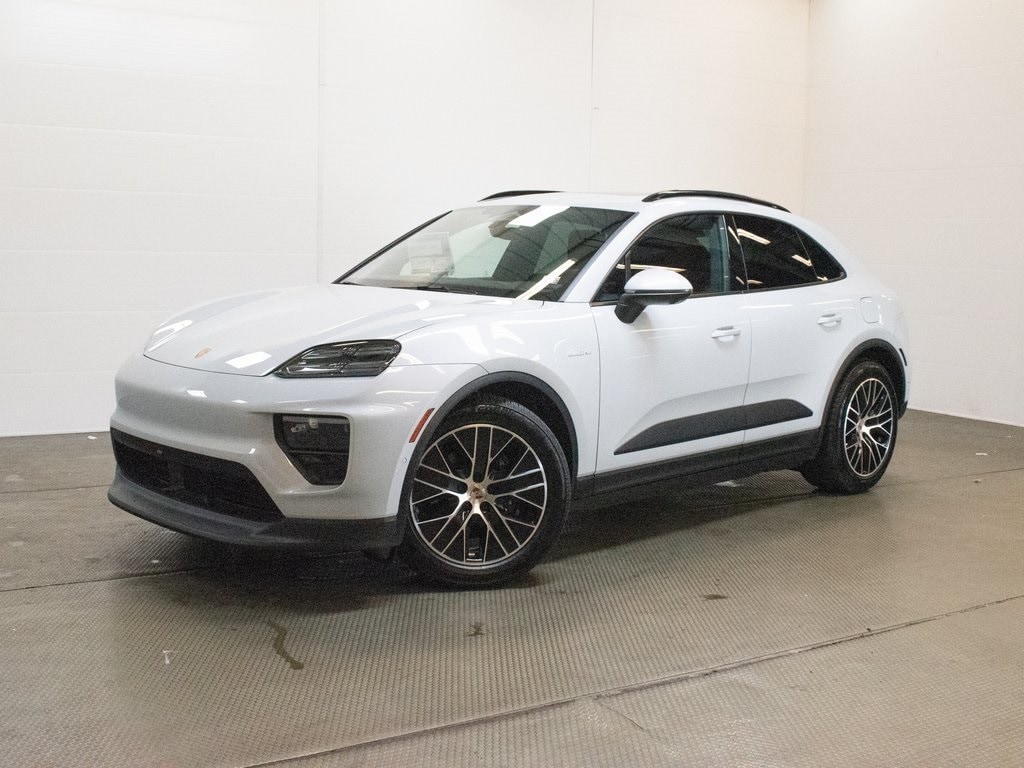 2025 Porsche Macan