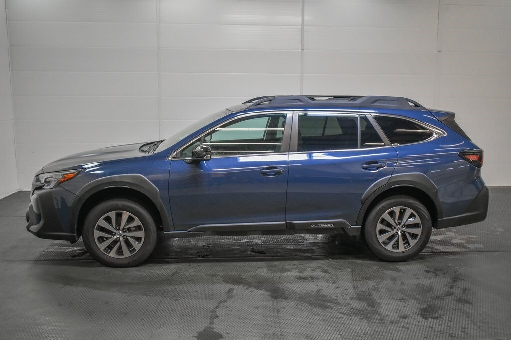Used 2023 Subaru Outback Premium SUV