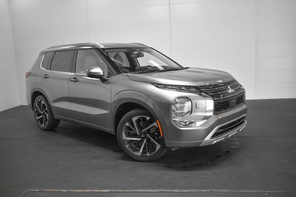 Used 2024 Mitsubishi Outlander SEL SUV