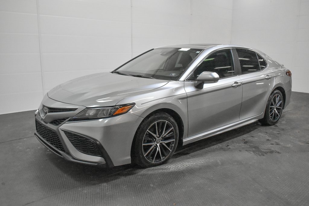 Used 2022 Toyota Camry SE Sedan