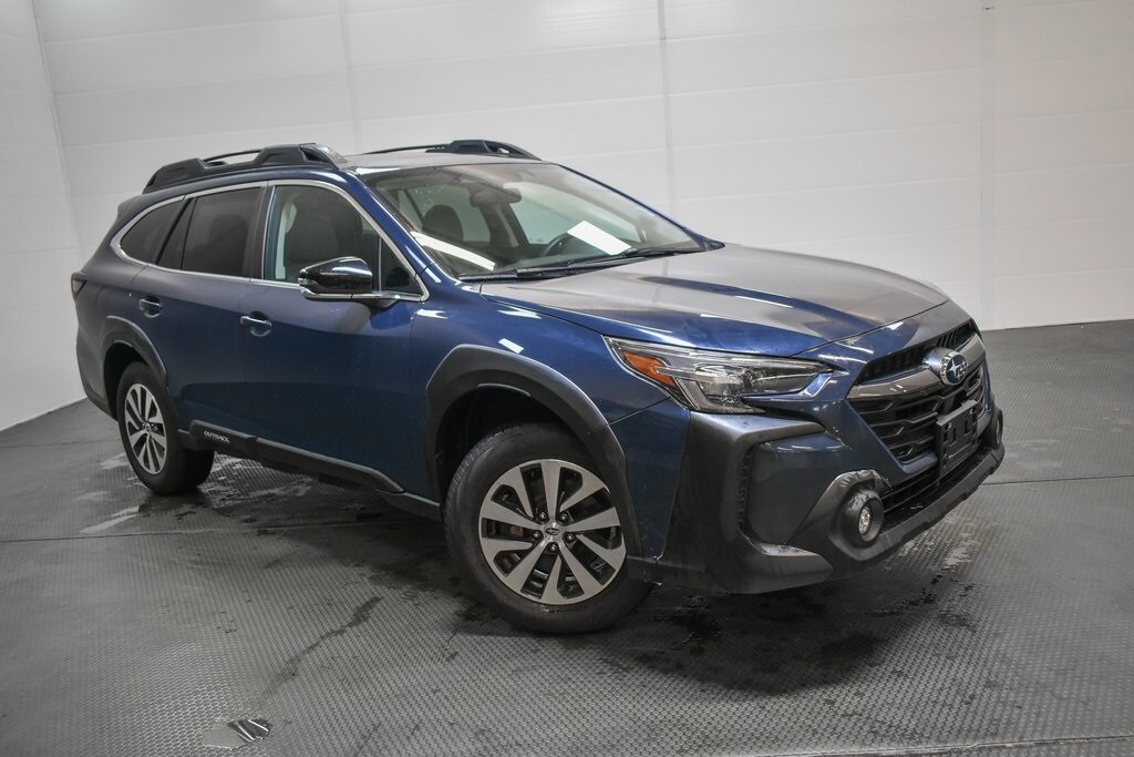 Used 2023 Subaru Outback Premium SUV