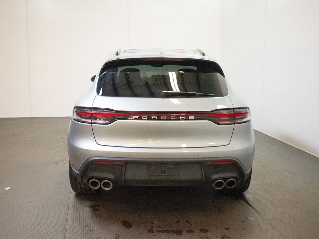 2026 Porsche Macan - Photo 6