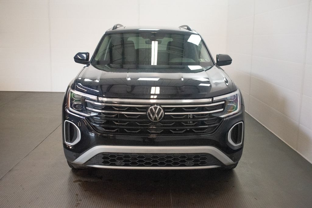 Used 2024 Volkswagen Atlas 2.0T Peak Edition SE w/Technology SUV