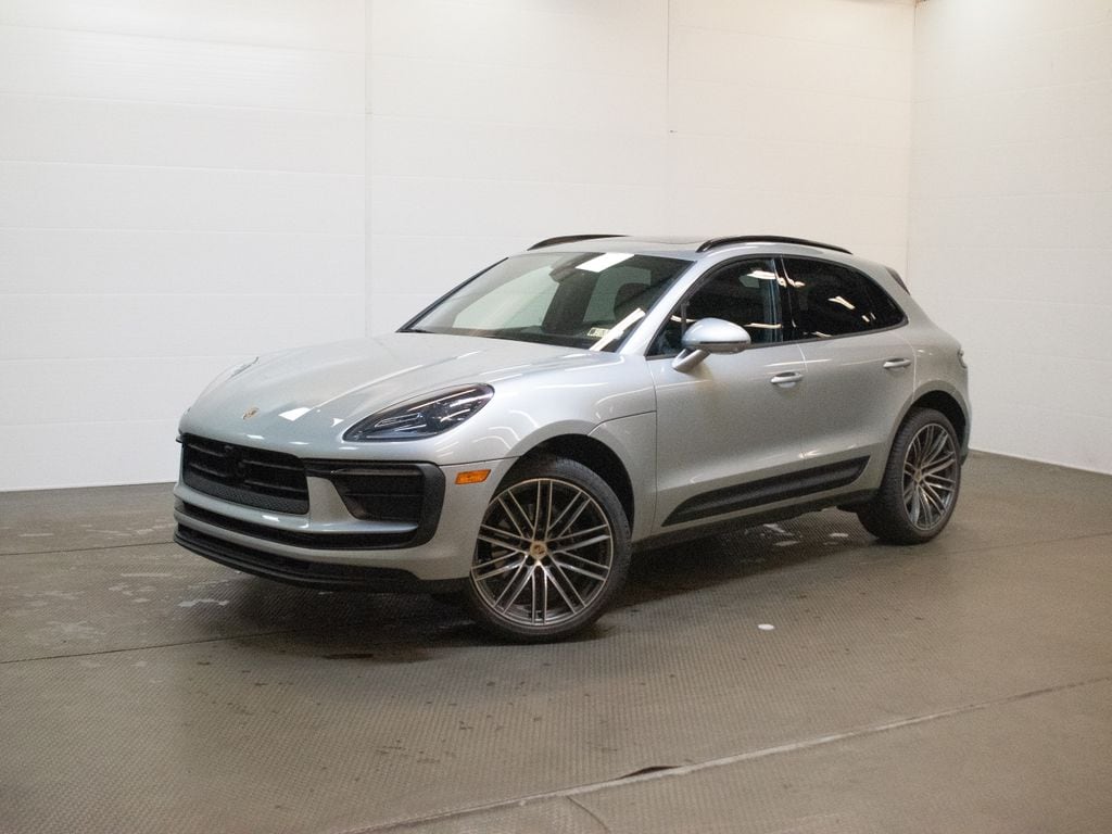 2026 Porsche Macan's photo