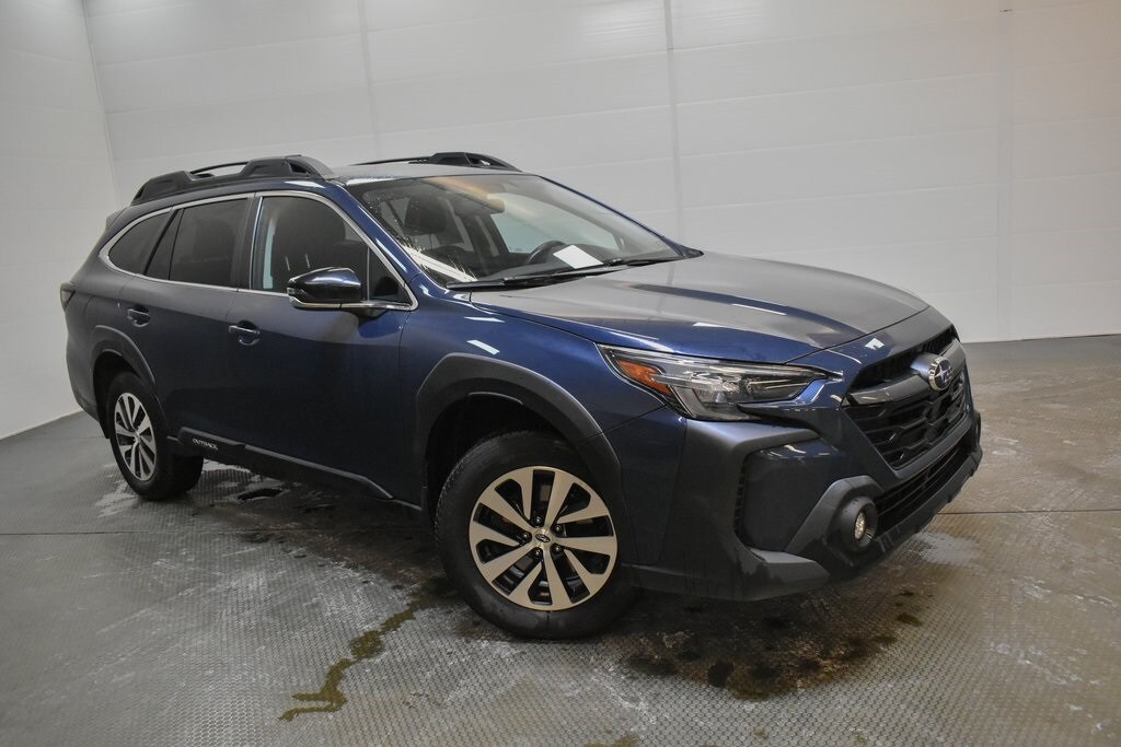 Used 2024 Subaru Outback Premium SUV