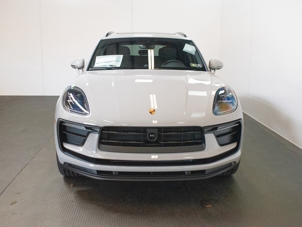 2026 Porsche Macan - Photo 7