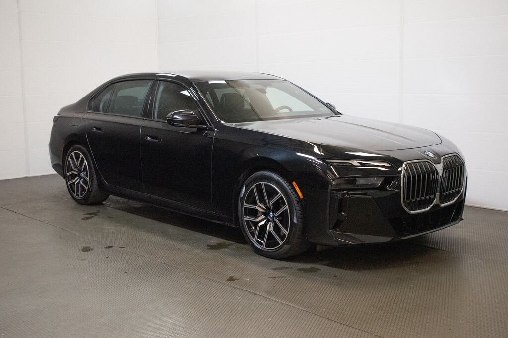 Certified 2025 BMW 740i xDrive Sedan