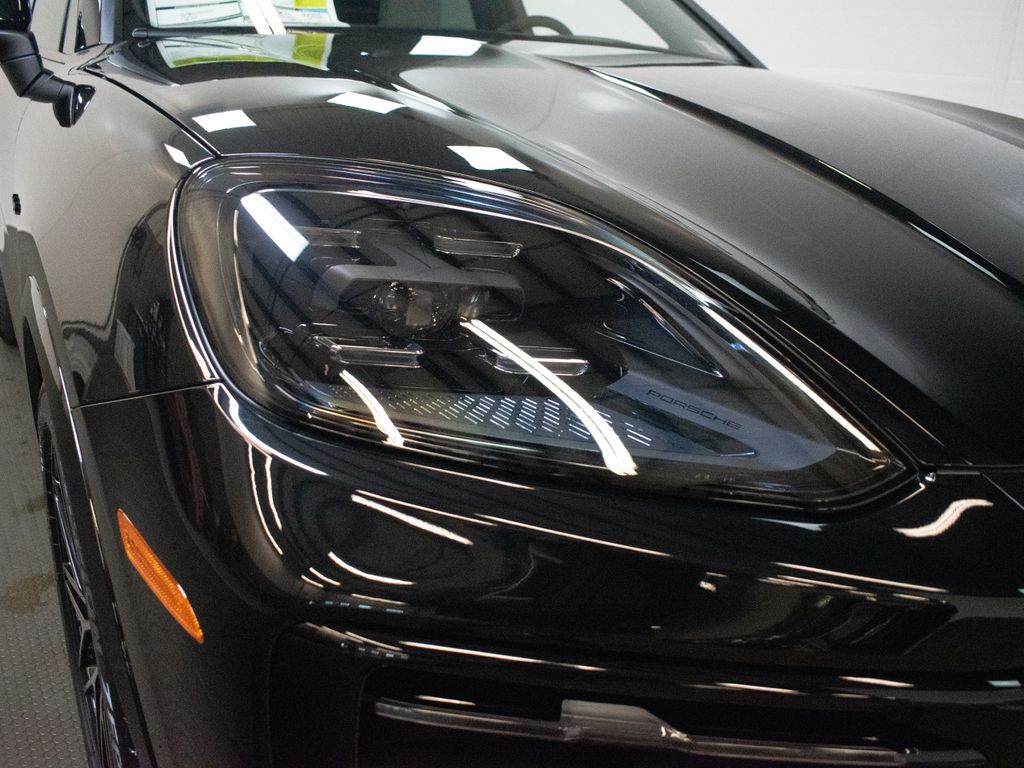 2026 Porsche Cayenne S E-Hybrid - Photo 11