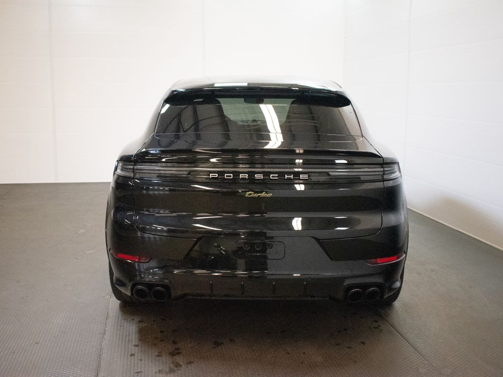 2025 Porsche Cayenne Coup Turbo E-Hybrid - Photo 6