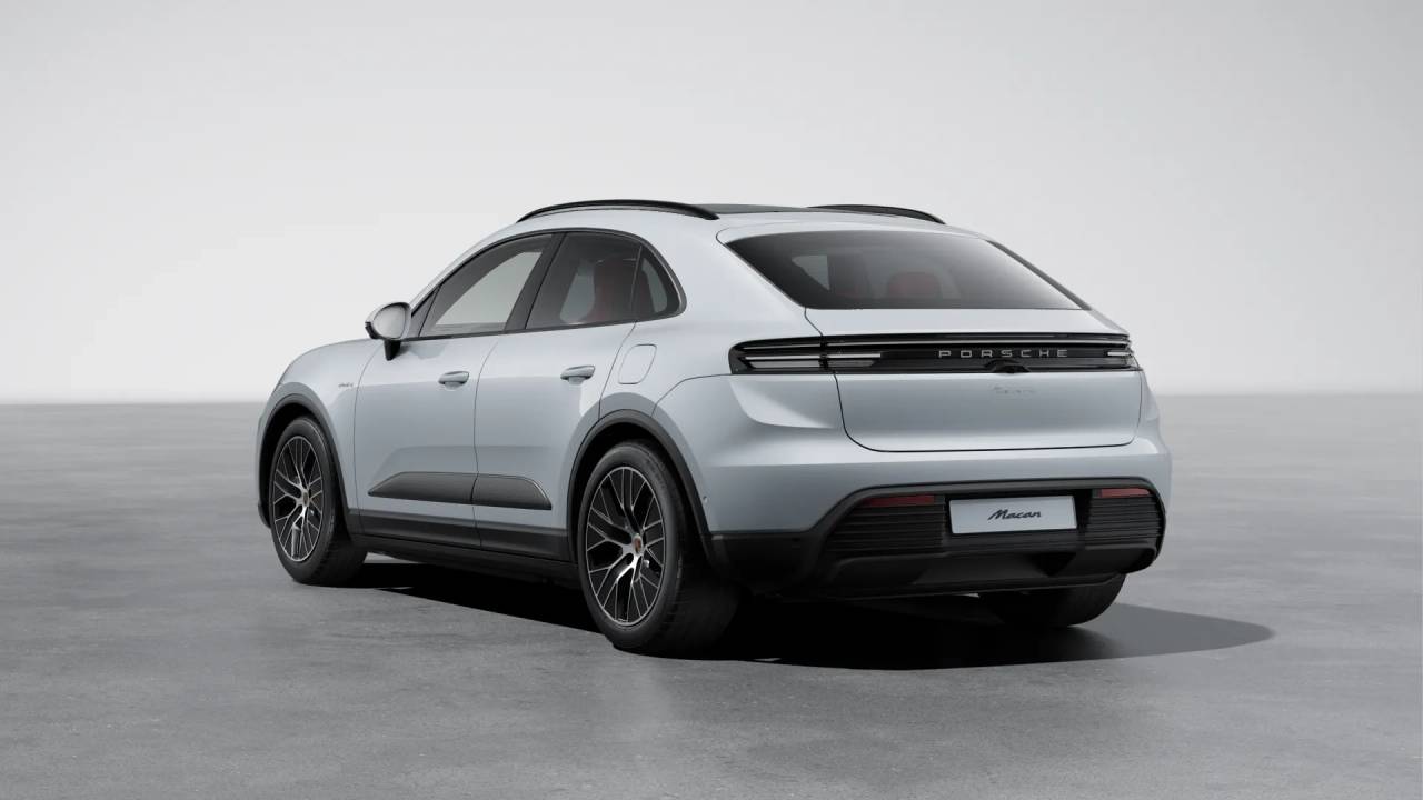 2025 Porsche Macan Electric 4 photo 3