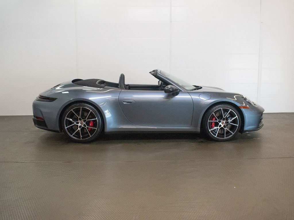 2026 Porsche 911 S - Photo 9