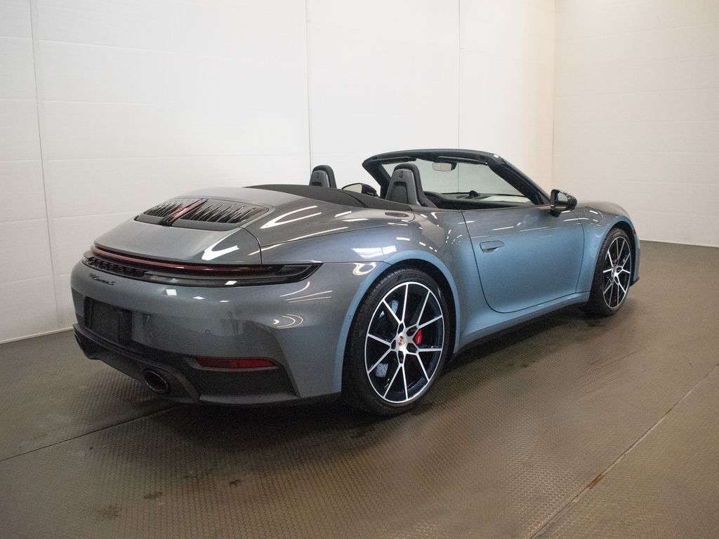 2026 Porsche 911 S - Photo 10