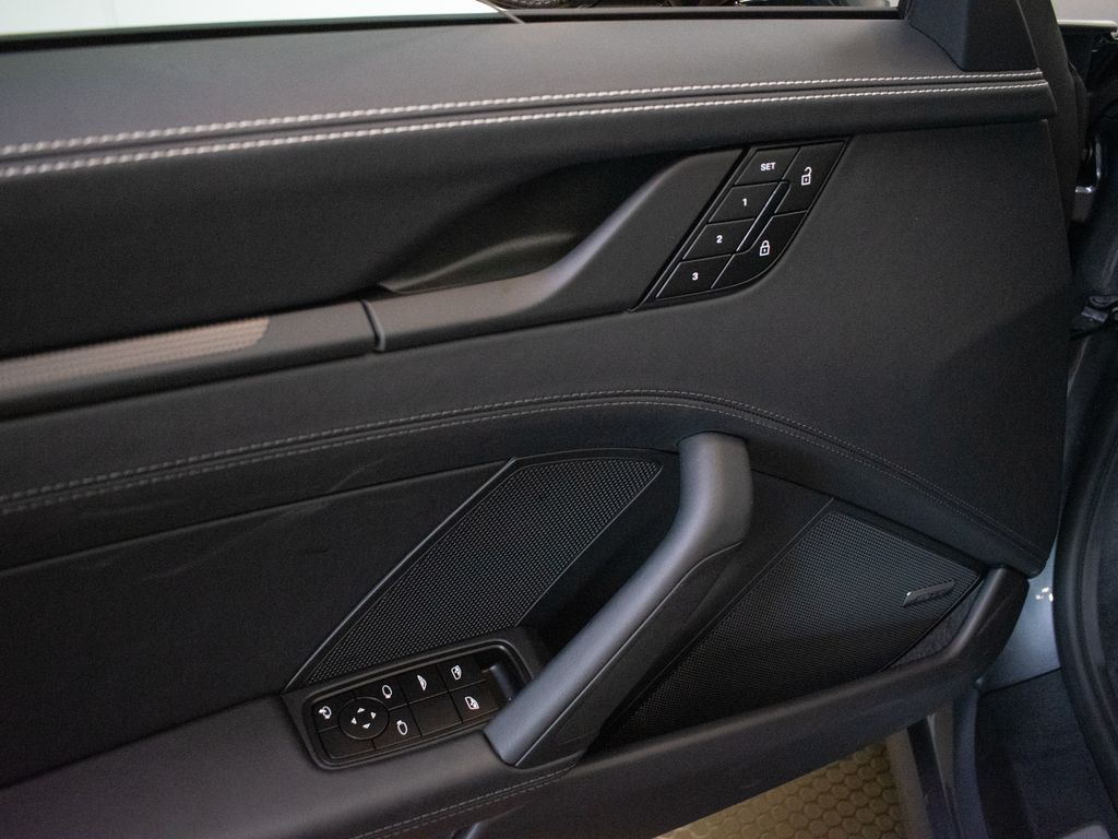 2026 Porsche 911 S - Photo 22