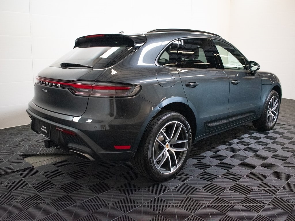 2025 Porsche Macan - Photo 10