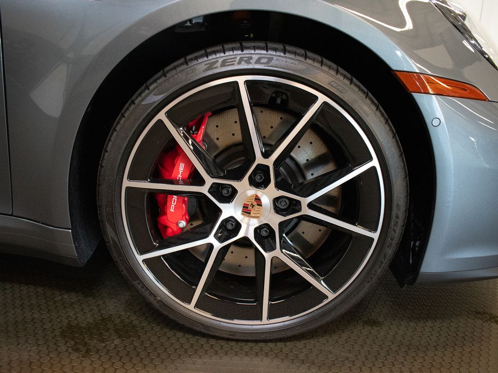 2026 Porsche 911 S - Photo 19