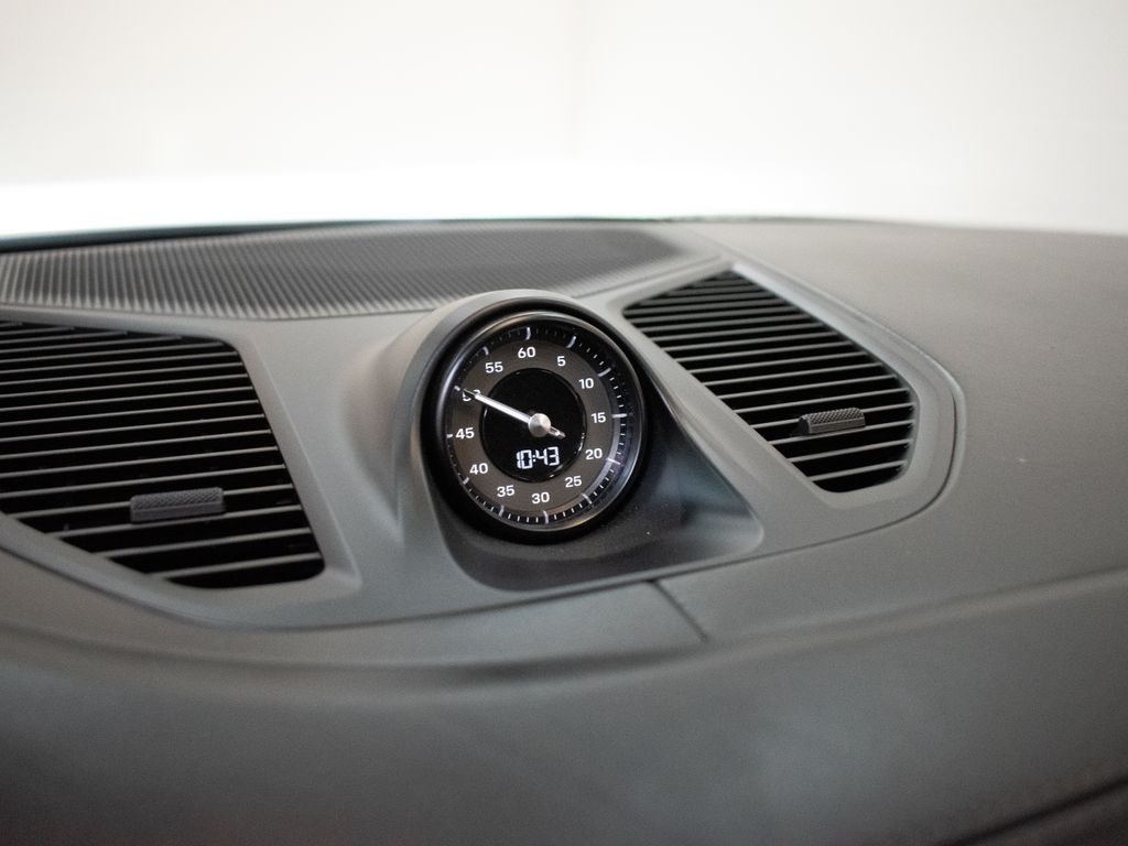 2025 Porsche Cayenne Coup Turbo E-Hybrid - Photo 26
