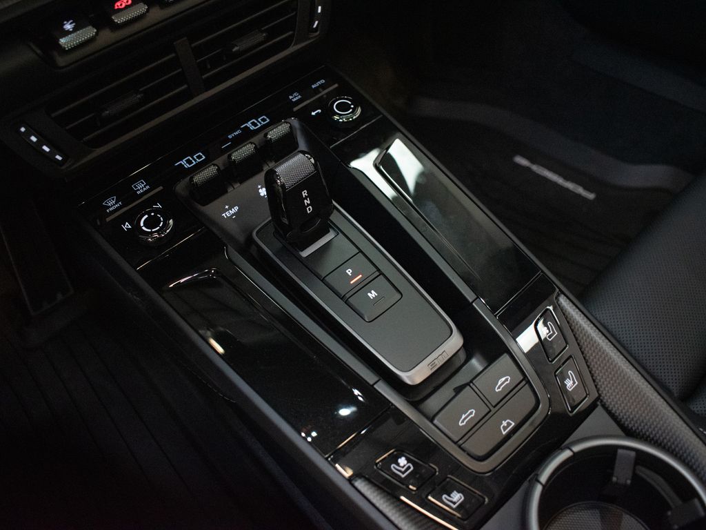2026 Porsche 911 S - Photo 33
