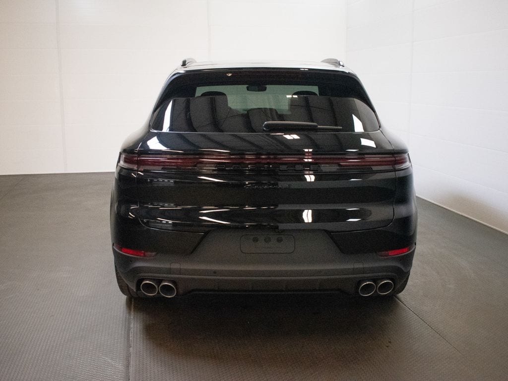 2026 Porsche Cayenne S E-Hybrid - Photo 6