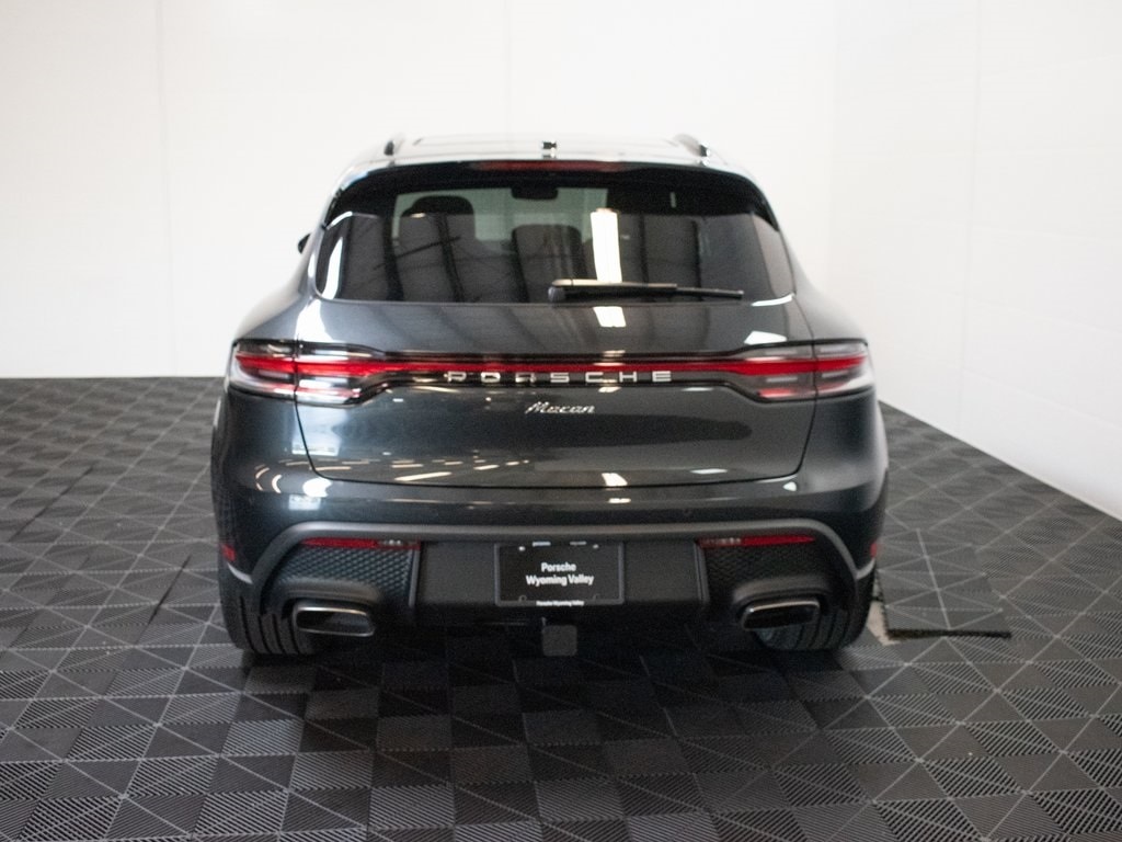 2025 Porsche Macan - Photo 6