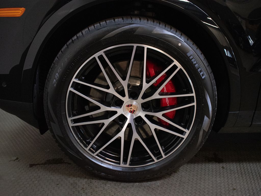 2026 Porsche Cayenne S E-Hybrid - Photo 15