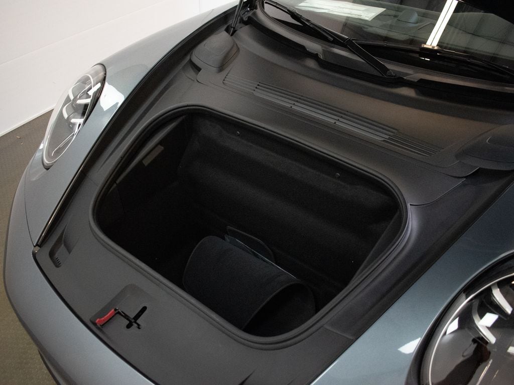 2026 Porsche 911 S - Photo 21