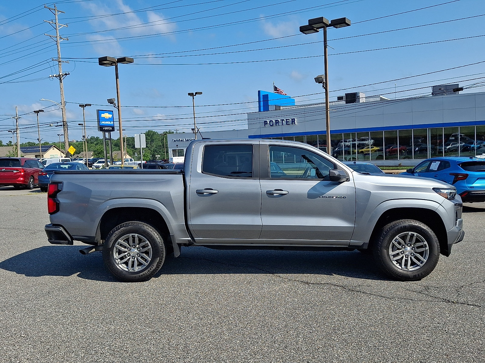 2024 Chevrolet Colorado LT - Photo 7