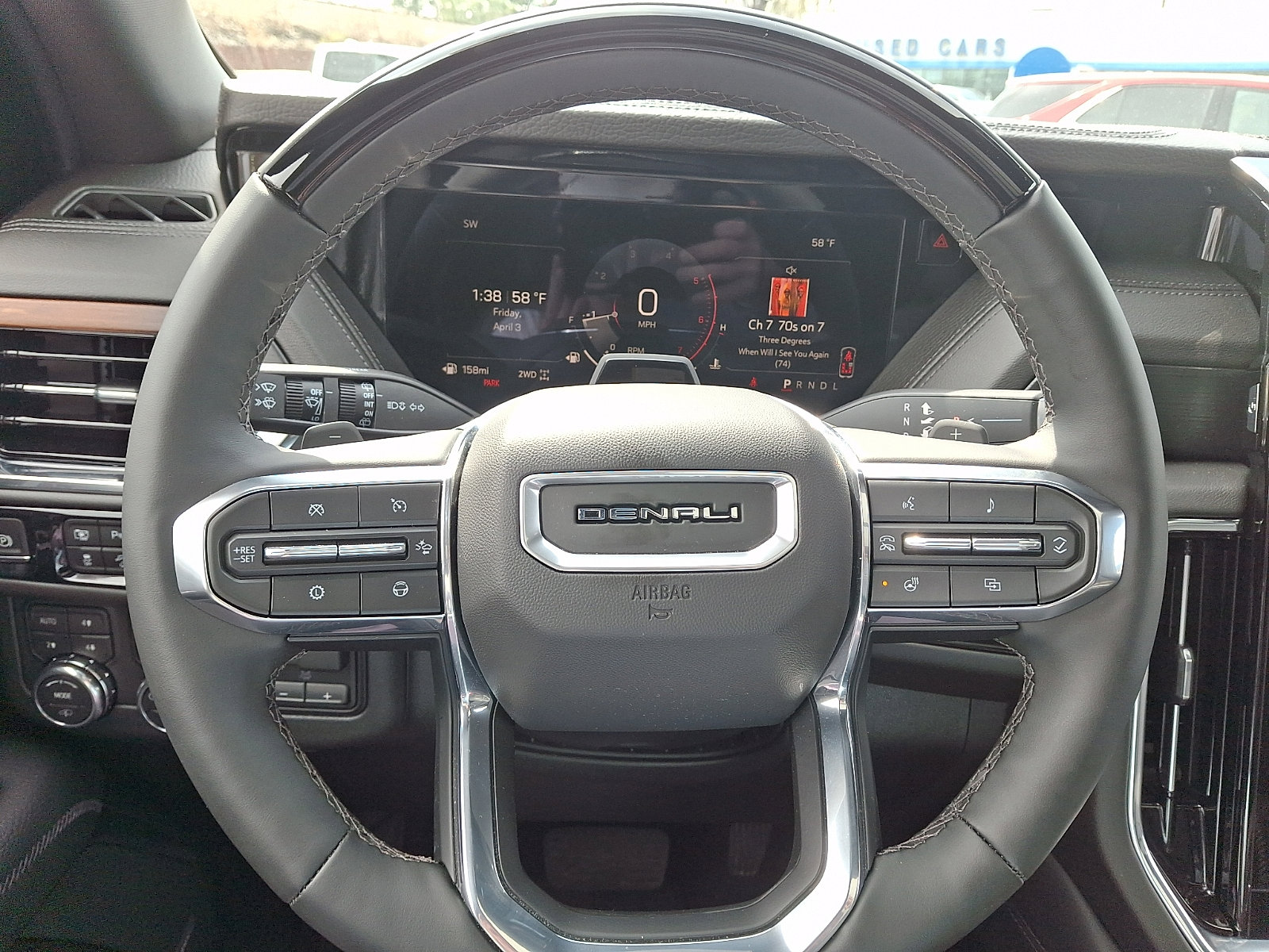 2026 GMC Yukon Denali - Photo 21