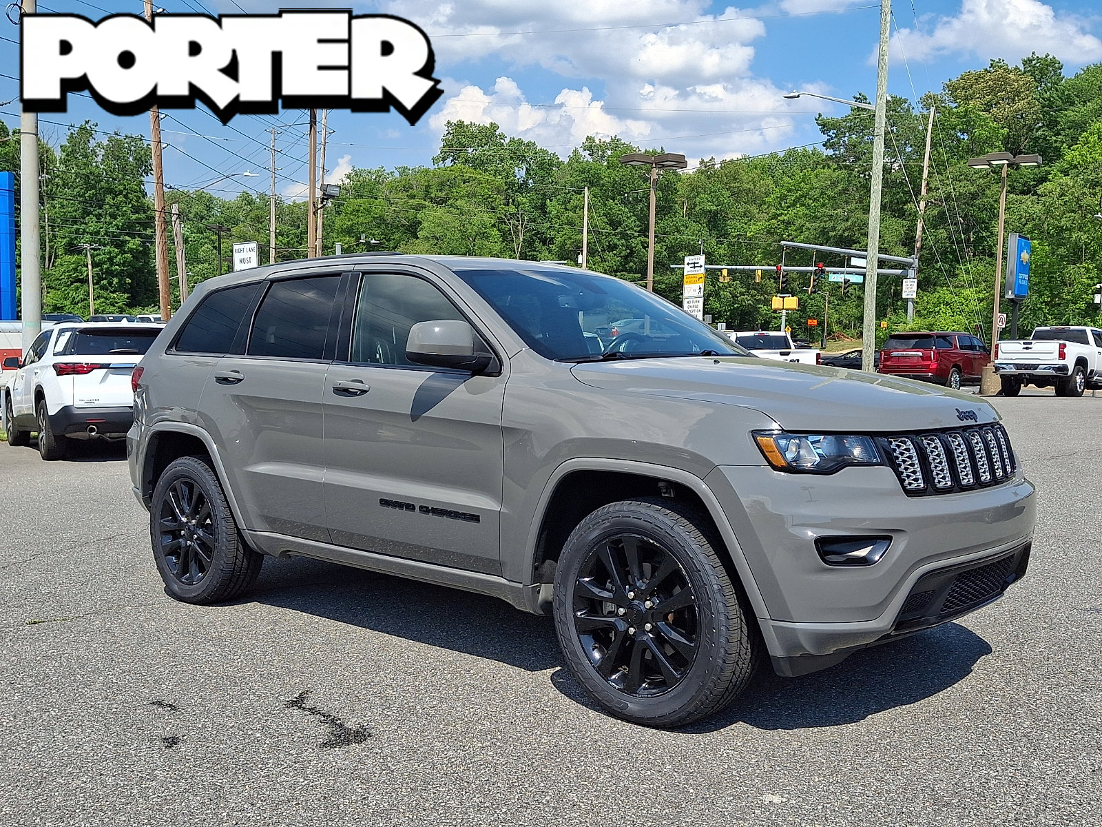 2019 Jeep Grand Cherokee Altitude 4WD's photo