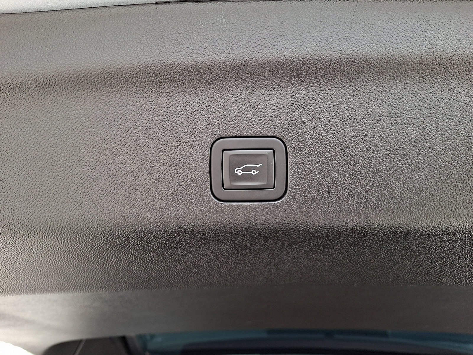 2024 Cadillac Escalade ESV V-Series - Photo 32