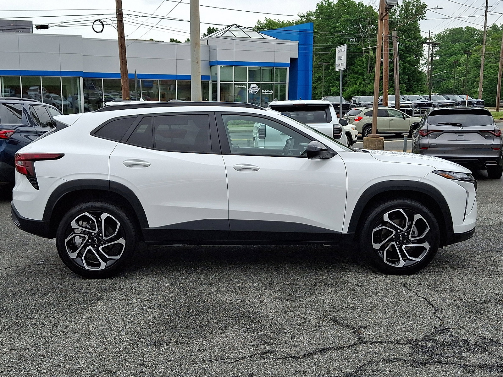 2024 Chevrolet Trax RS - Photo 7