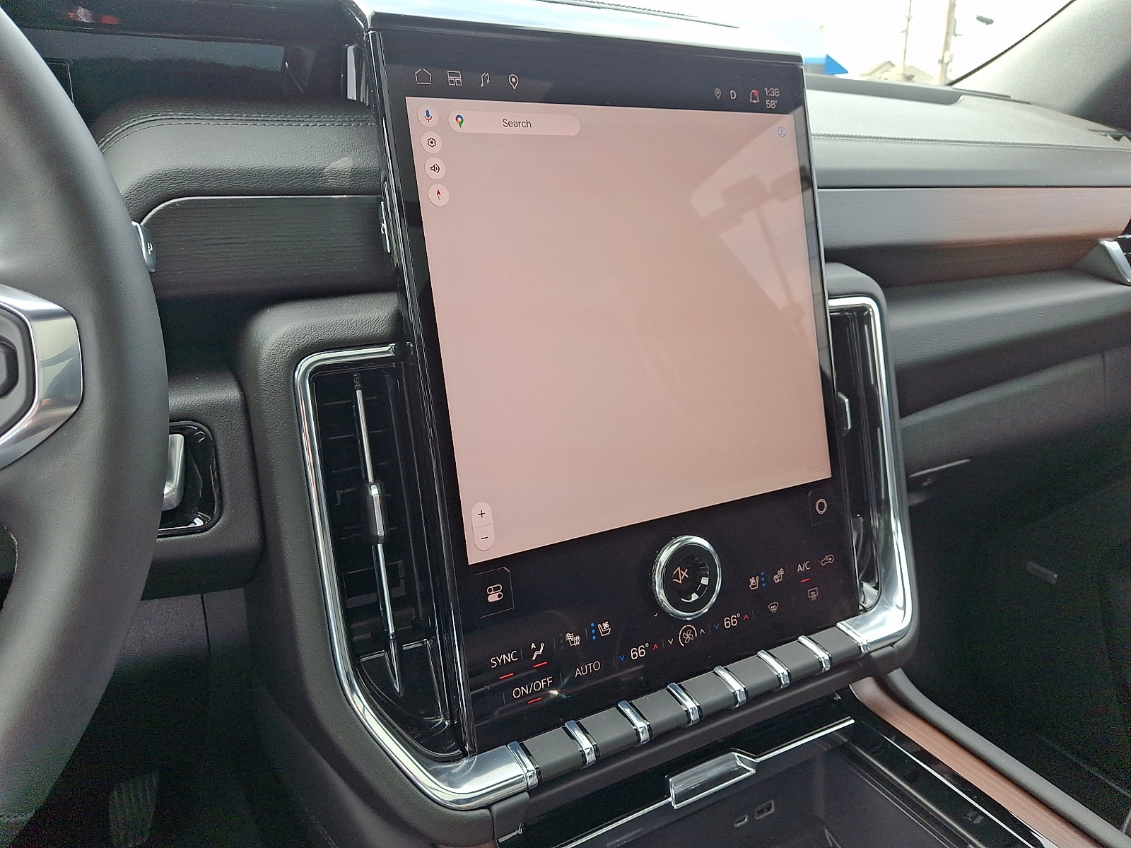 2026 GMC Yukon Denali - Photo 18