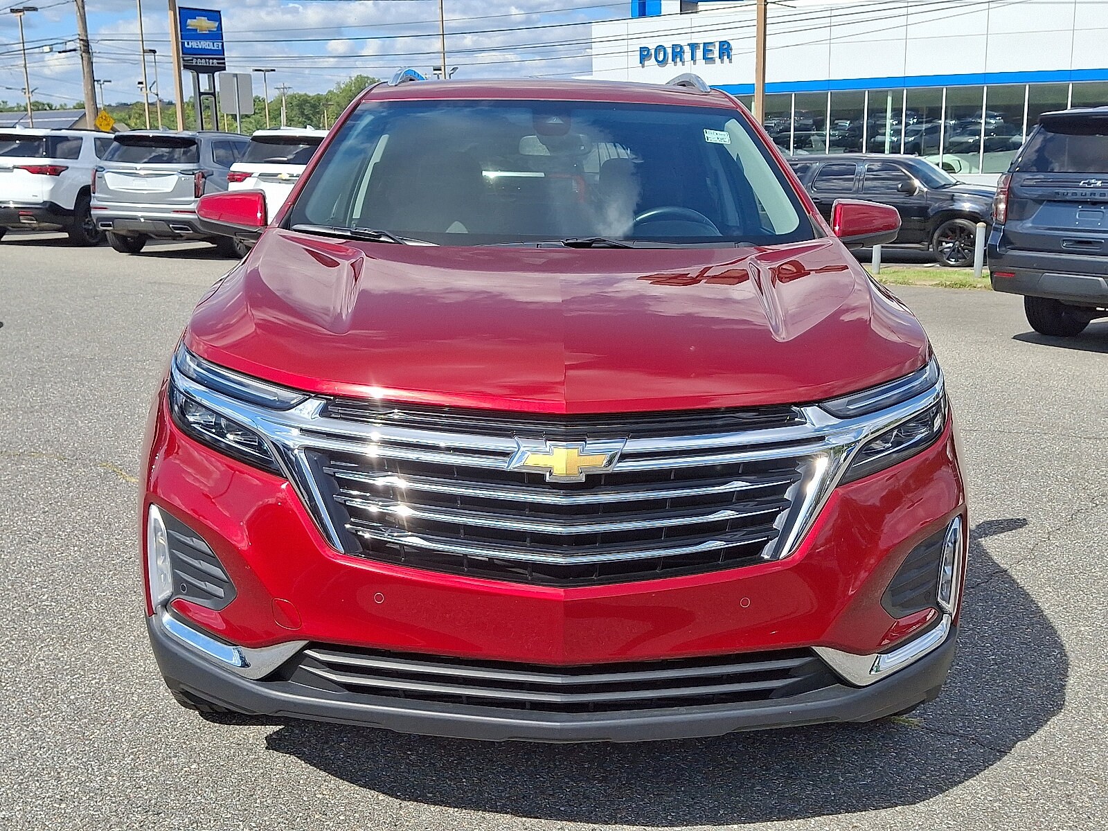 2022 Chevrolet Equinox Premier photo 2