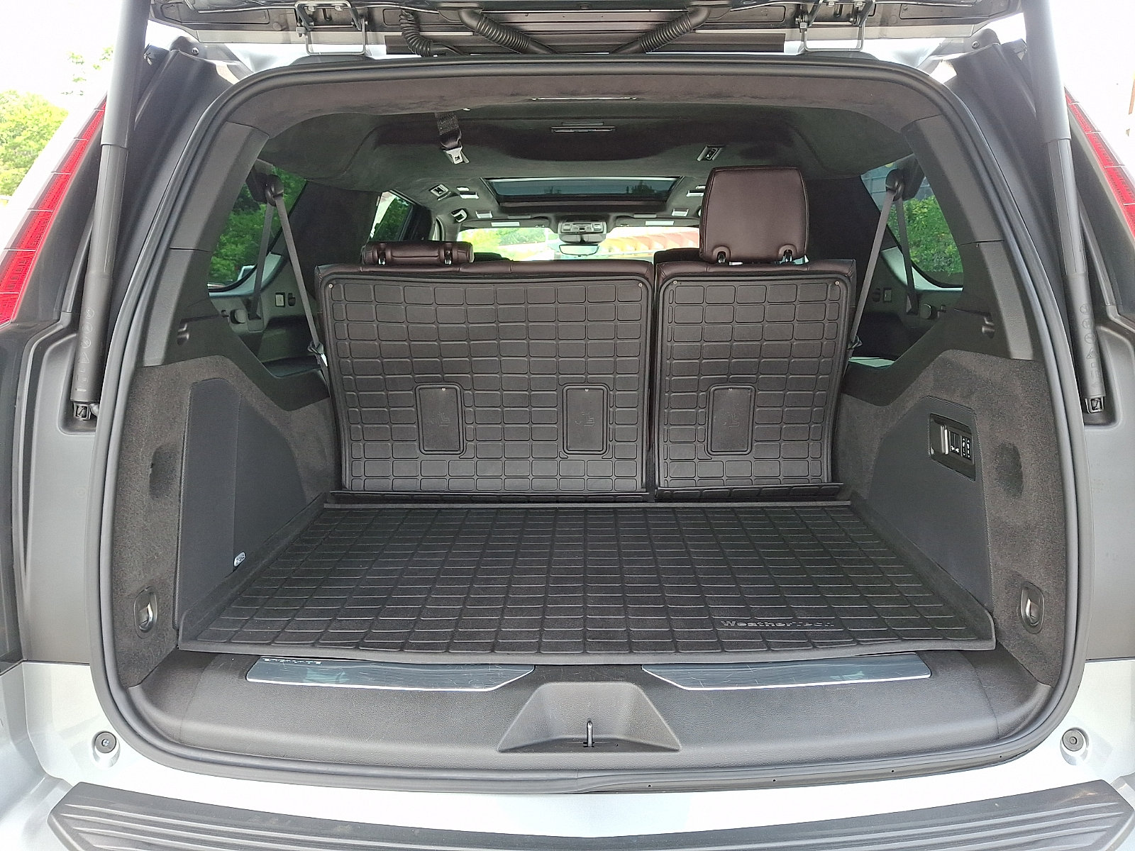 2024 Cadillac Escalade ESV V-Series - Photo 30