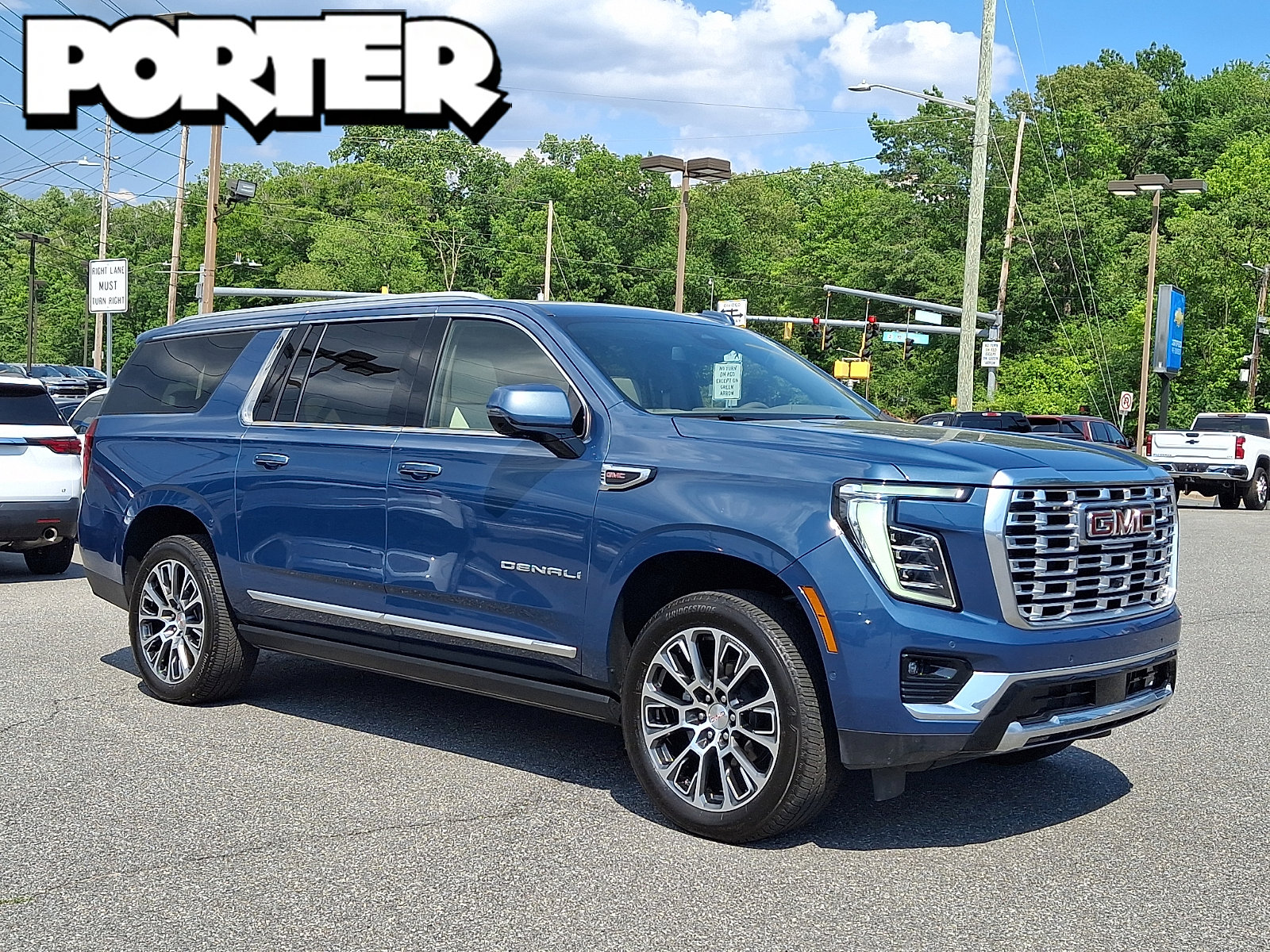 2025 GMC Yukon Denali's photo