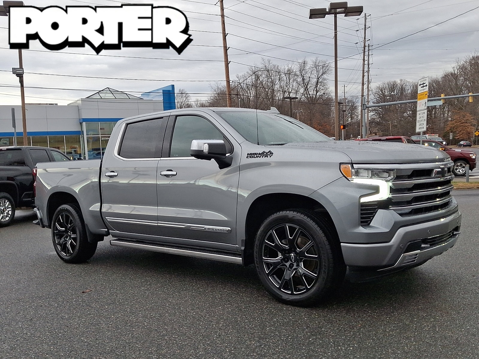 2023 Chevrolet Silverado 1500 High Country's photo