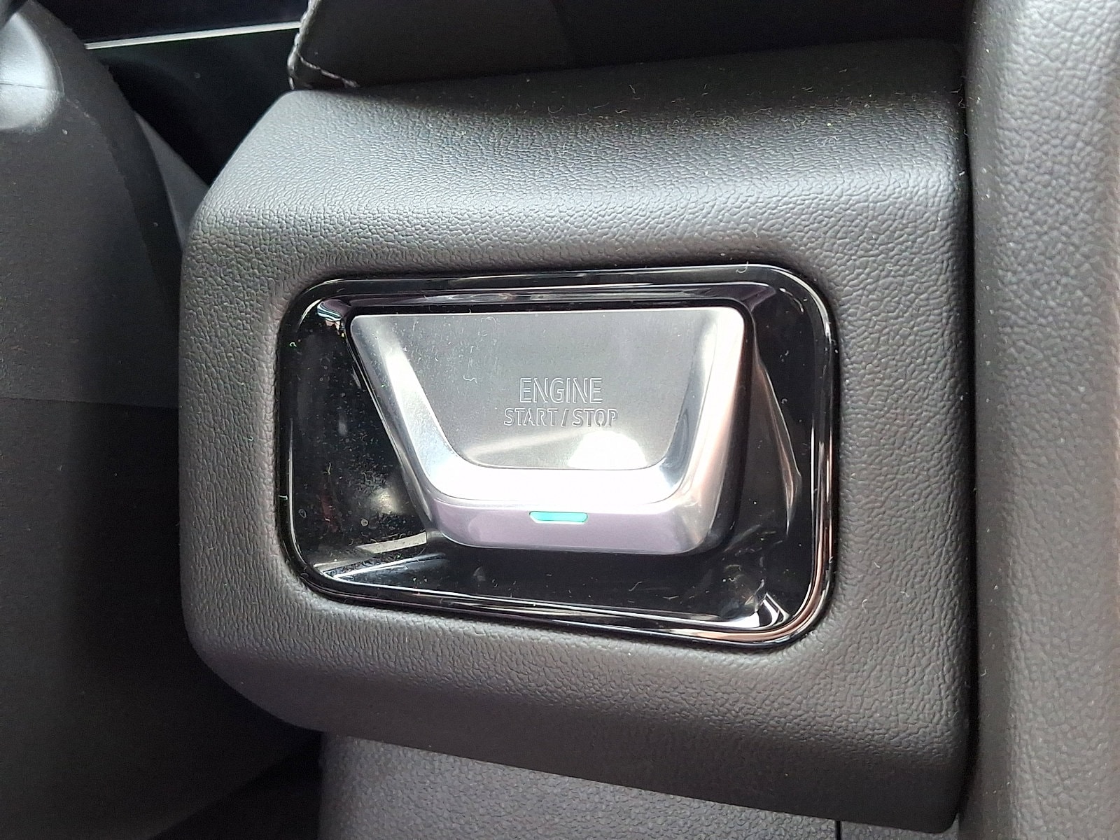2026 GMC Yukon Denali - Photo 28