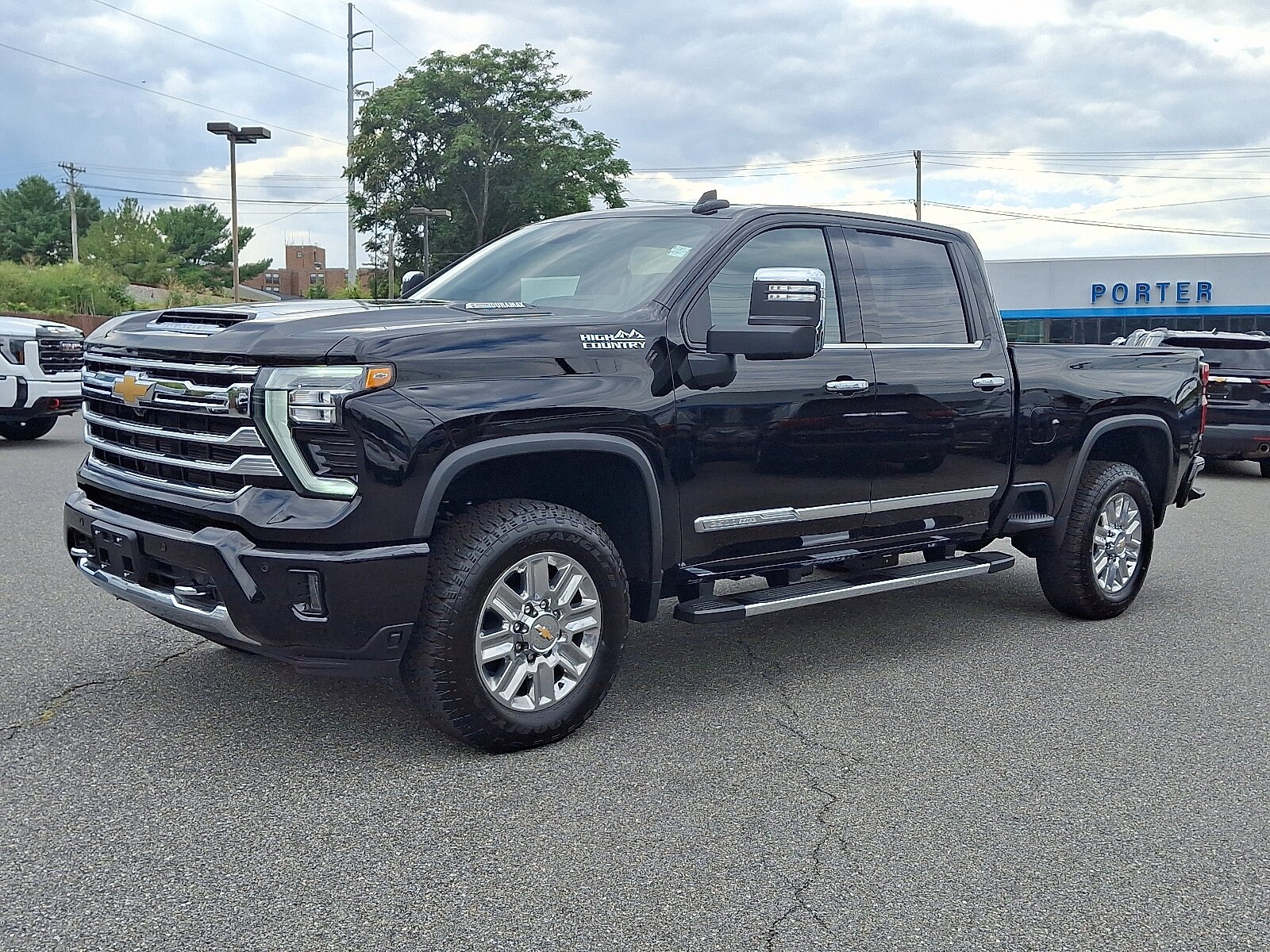 2025 Chevrolet Silverado 2500HD High Country photo 3