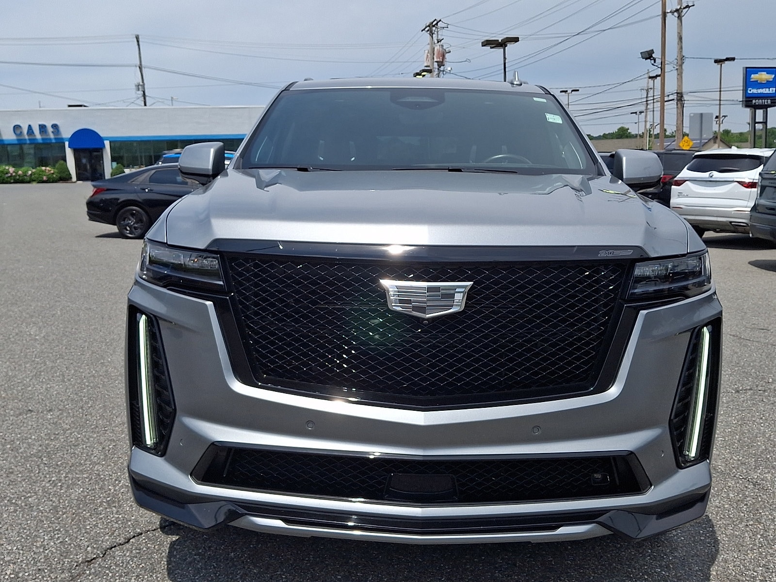 2024 Cadillac Escalade ESV V-Series - Photo 2