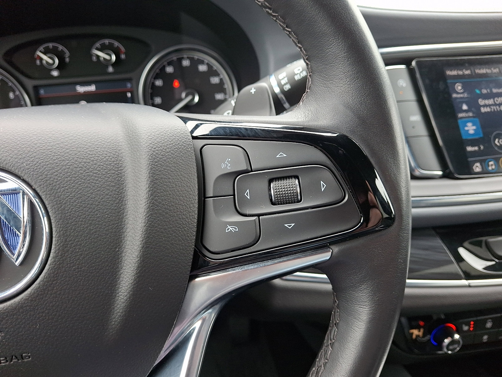 2024 Buick Enclave Essence - Photo 21