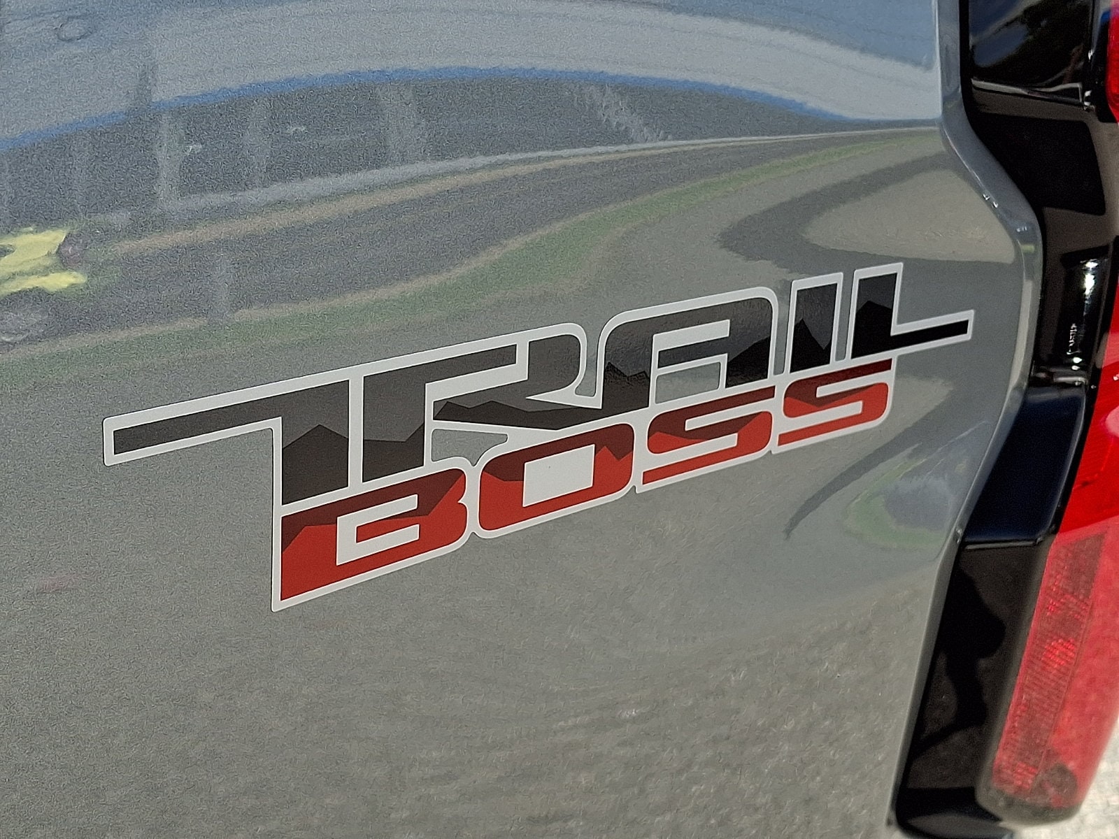 2026 Chevrolet Colorado Trail Boss - Photo 31