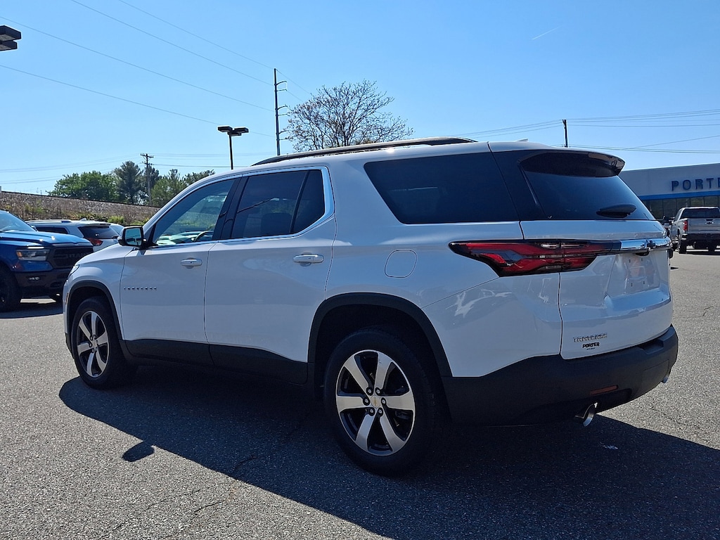 Used 2023 Chevrolet Traverse LT Leather SUV