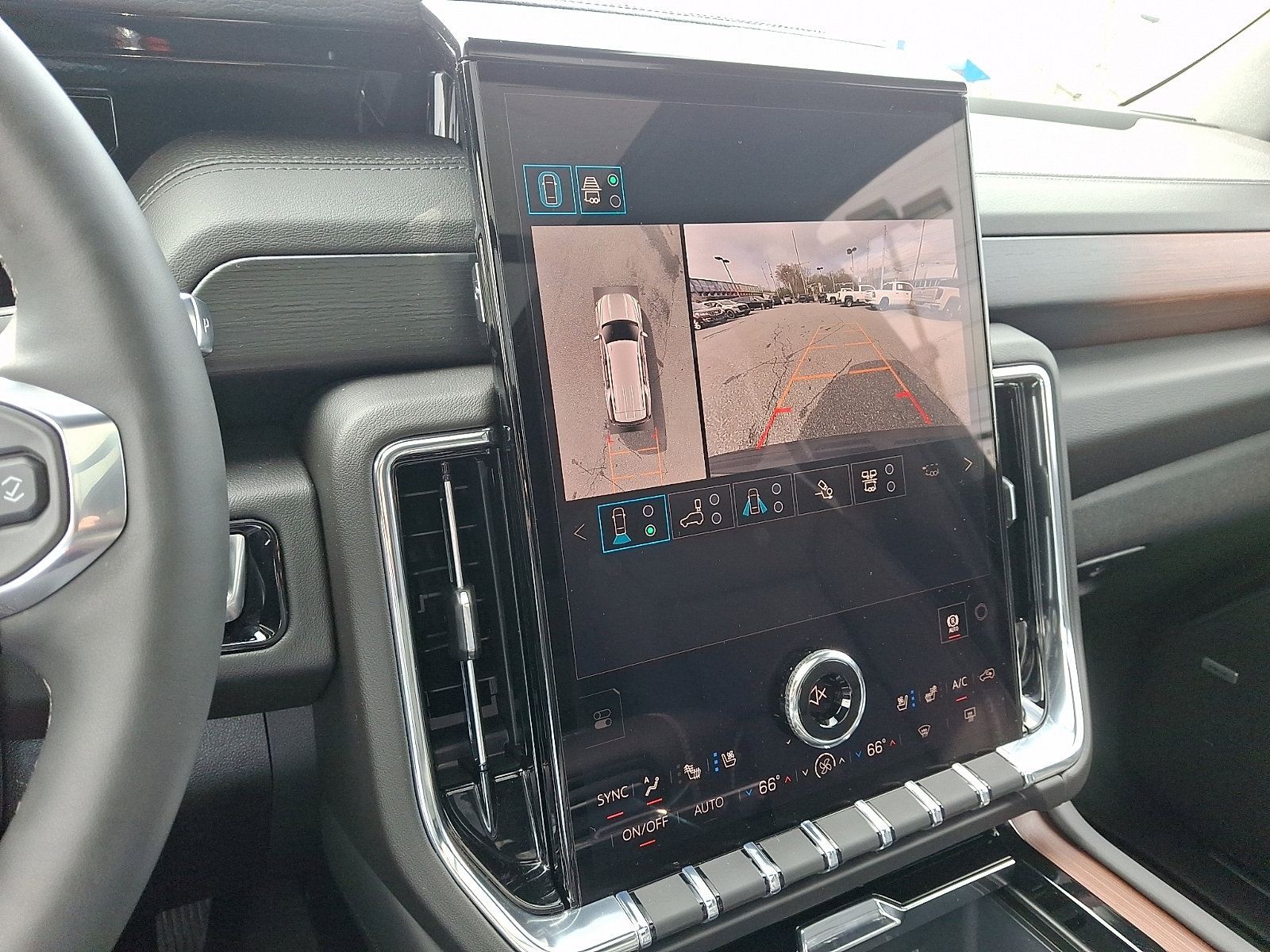2026 GMC Yukon Denali - Photo 20