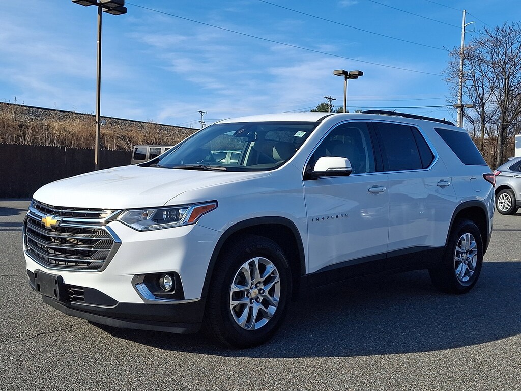 Used 2020 Chevrolet Traverse LT Cloth SUV